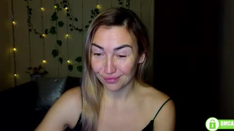 Snapshot of ay_kiss_jully chatting on 01.06.26 Jully online show from 01.06.26