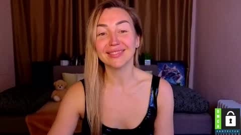 Snapshot of ay_kiss_jully chatting on 03.28.26 Jully online show from 03.28.26