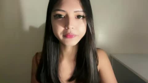 ayalvrs18 online show from 06.19.26