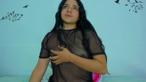 Snapshot of ayheleen_sexygirl3 chatting on 02.11.25 Mariana online show from 02.11.25