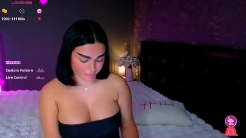  Ayla Demir  online show from 11.14.25