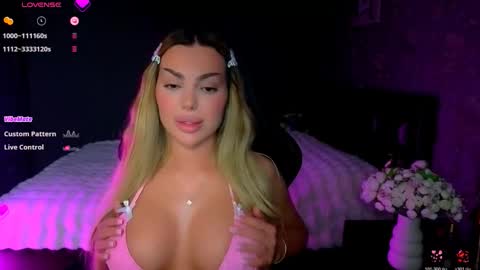  Ayla Demir  online show from 03.27.26