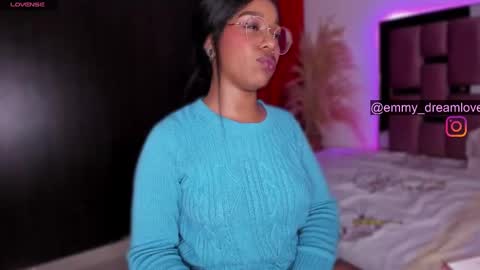 Snapshot of ayselsole chatting on 01.02.25 Emmy online show from 01.02.25