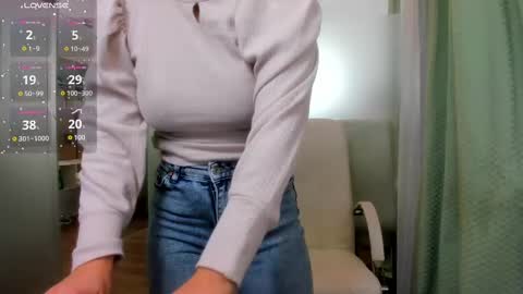 Ayumi online show from 03.10.25