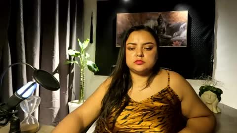 Snapshot of azaraonyx chatting on 05.26.26 Goddess Azara online show from 05.26.26