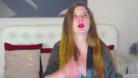 Snapshot of azeliahart chatting on 02.17.26 Chiara online show from 02.17.26