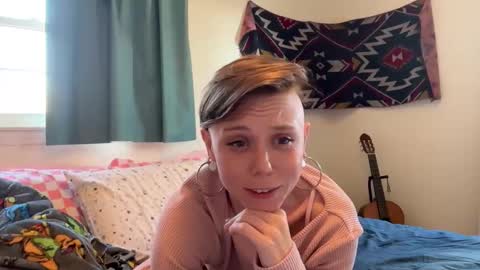 Snapshot of azeraika chatting on 11.20.25 Azerai online show from 11.20.25