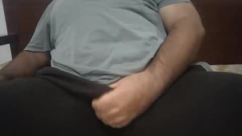 Snapshot of azizou83 chatting on 11.28.25 azizou83 online show from 11.28.25