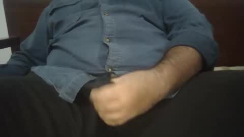 Snapshot of azizou83 chatting on 11.29.25 azizou83 online show from 11.29.25