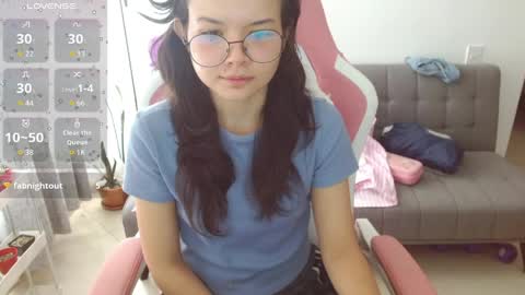 Azu  online show from 04.25.26
