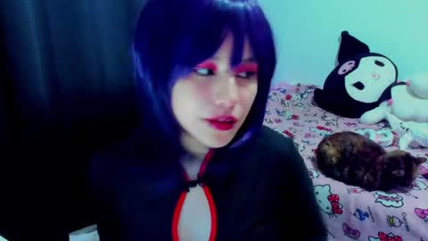 Azu Moure online show from 07.29.26