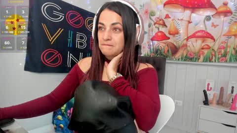 Snapshot of azucenaxxxgp chatting on 03.11.25 Azucena R online show from 03.11.25