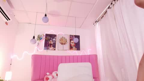 PRINCESS AZUL. online show from 09.25.25