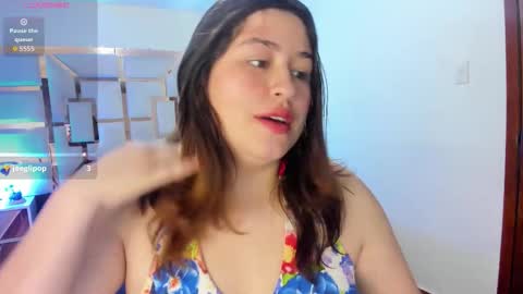 Snapshot of azul_vera chatting on 10.16.25 AZUL online show from 10.16.25