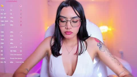 Azura online show from 04.16.26