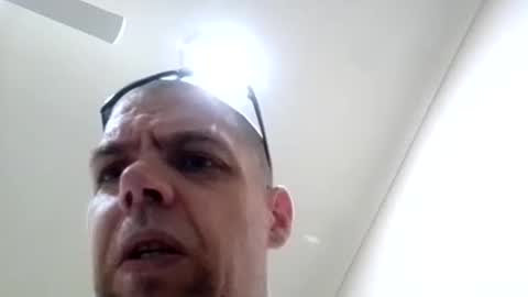 Snapshot of azza42086 chatting on 01.12.26 azza42086 online show from 01.12.26