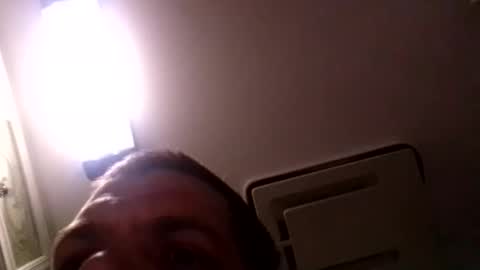 Snapshot of azza42086 chatting on 02.23.26 azza42086 online show from 02.23.26