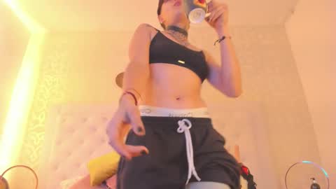 Snapshot of b3k_afrodict chatting on 09.25.25 Anny online show from 09.25.25