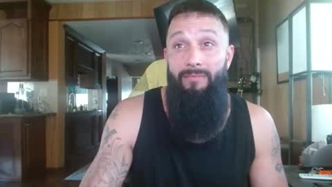 Snapshot of b713htx chatting on 05.03.26 Miguel online show from 05.03.26