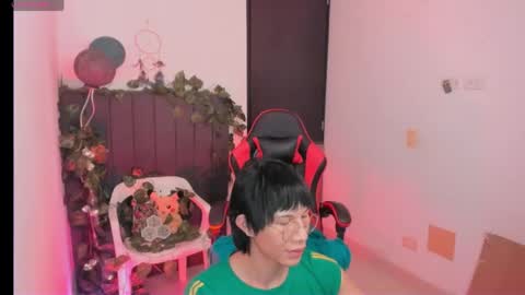 Snapshot of baaby_boyy chatting on 04.17.26 odeley online show from 04.17.26