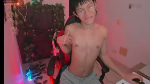 Snapshot of baaby_boyy chatting on 05.05.26 odeley online show from 05.05.26