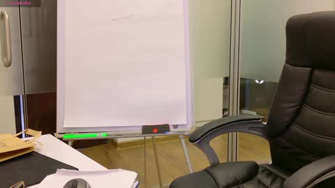 Olivia and Lexi online show from 02.26.25