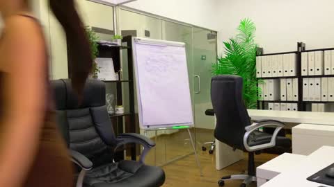 Olivia and Lexi online show from 10.06.25