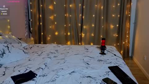 Lina online show from 12.26.24