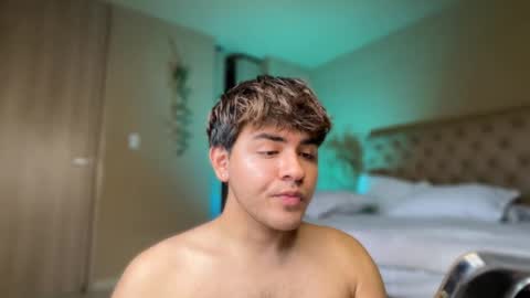 Snapshot of baby_cortesxxx chatting on 10.29.25 David Cortes online show from 10.29.25