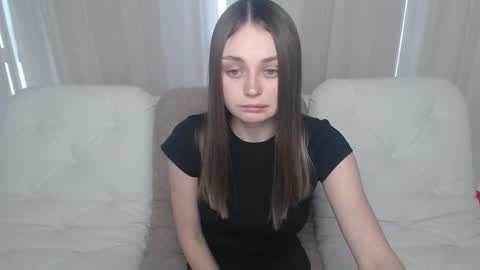 Snapshot of baby_emmaa chatting on 02.22.25 Baby emmaa online show from 02.22.25