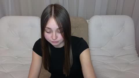 Snapshot of baby_emmaa chatting on 02.27.25 Baby emmaa online show from 02.27.25