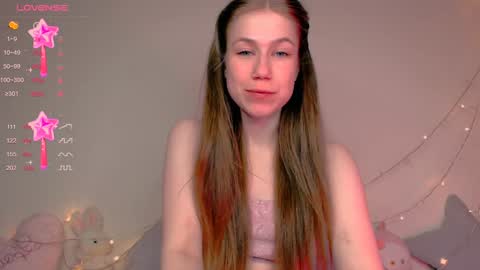Snapshot of baby_girl_0001 chatting on 12.04.24 Kira online show from 12.04.24
