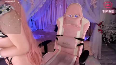 Snapshot of baby_lolli_pop chatting on 03.03.25  antonella  online show from 03.03.25