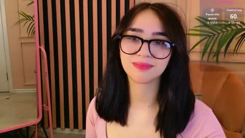 Snapshot of baby_miira chatting on 06.10.26 Mira online show from 06.10.26