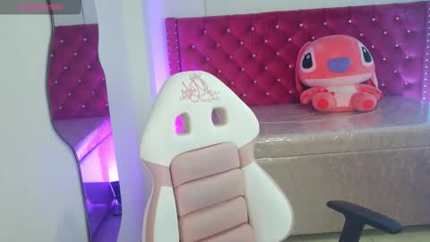 Nico online show from 02.17.26