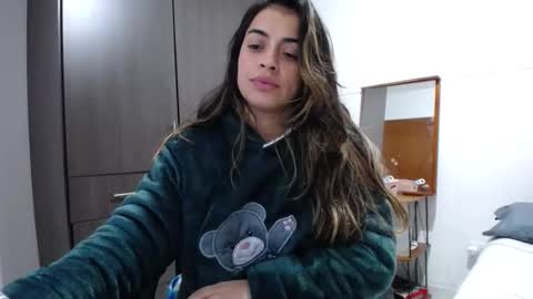 Snapshot of baby_roose chatting on 01.05.25 Baby online show from 01.05.25