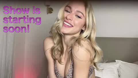 Baby Tavia online show from 03.04.25