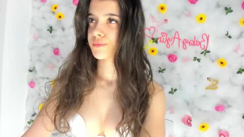 Snapshot of babyaylin chatting on 02.27.25 Aylin  online show from 02.27.25