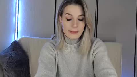 Snapshot of babydollysx chatting on 01.12.26 Kate online show from 01.12.26