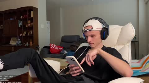 Big cock boy online show from 12.07.24