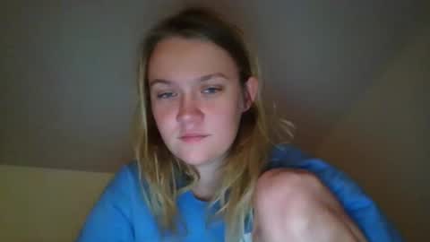 Snapshot of babykay03 chatting on 11.16.25 babykay03 online show from 11.16.25