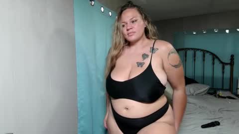 Snapshot of babymost chatting on 09.10.25 Baby Most online show from 09.10.25