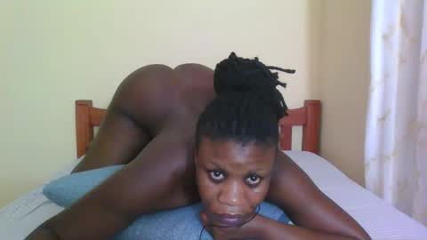 Snapshot of babyrozillah chatting on 05.22.26 PRISCILLAH online show from 05.22.26