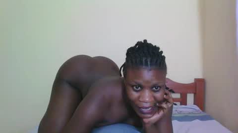 Snapshot of babyrozillah chatting on 05.29.26 PRISCILLAH online show from 05.29.26