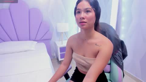 Snapshot of babysophie18_ chatting on 02.18.26 Sophie online show from 02.18.26