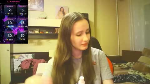 Snapshot of babywaifu1 chatting on 10.05.25 Alice online show from 10.05.25