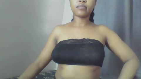 Snapshot of babyy_fface25 chatting on 10.14.25 babyy_fface25 online show from 10.14.25