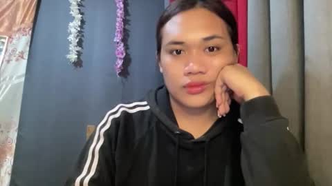 Snapshot of bad_kitty_amara chatting on 03.04.26 AMARA - FOLLOW ME AND THUMBS UP online show from 03.04.26