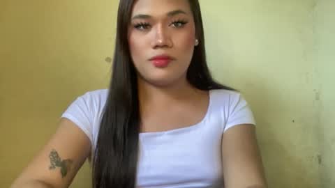 Snapshot of bad_kitty_amara chatting on 04.01.26 AMARA - FOLLOW ME AND THUMBS UP online show from 04.01.26