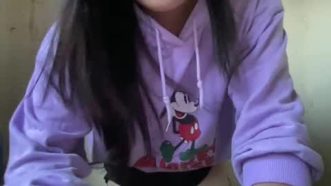 Snapshot of bad_kitty_amara chatting on 04.04.26 AMARA - FOLLOW ME AND THUMBS UP online show from 04.04.26